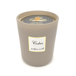 Lõhnaküünal Cedar 41 kinkekarbis